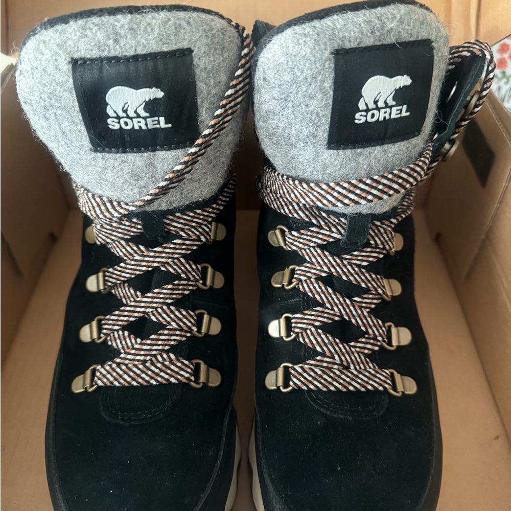 Sorel Black and Gray Lace-Up Boots